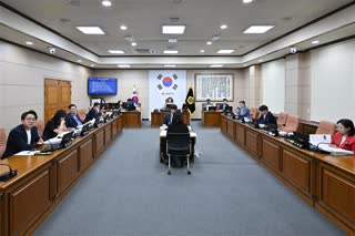 제332회 임시회 운영위원회 회의 이미지