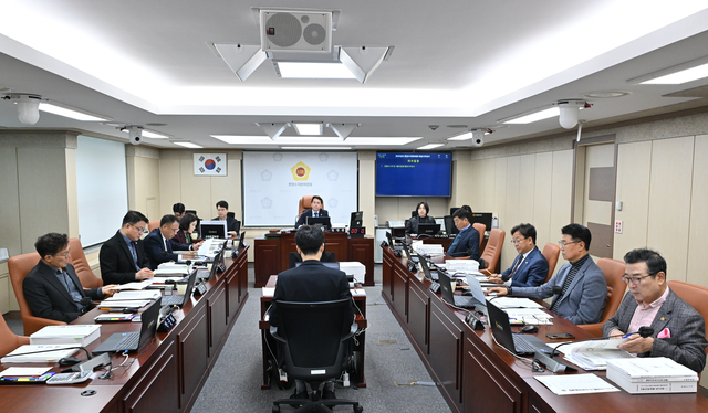 제333회 정례회 환경수자원위원회 행정사무감사 이미지