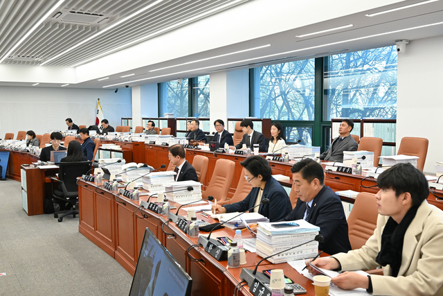 제333회 정례회 예산결산특별위원회 회의 이미지