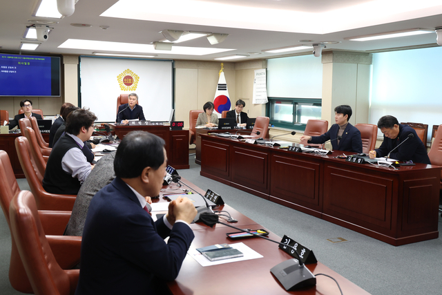 제333회 정례회 폐회중 2027서울세계청년대회 지원 특별위원회 회의