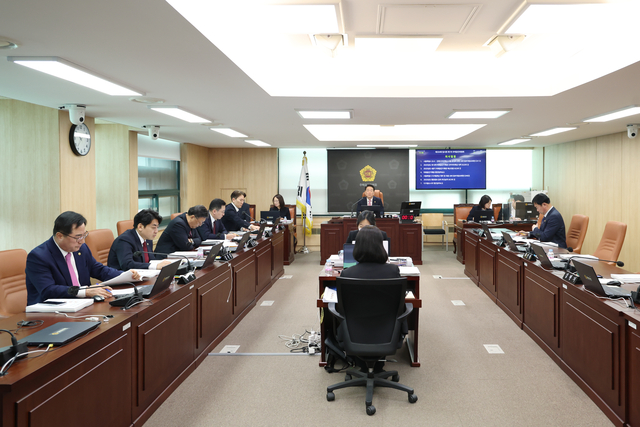 제334회 임시회 주택공간위원회 회의