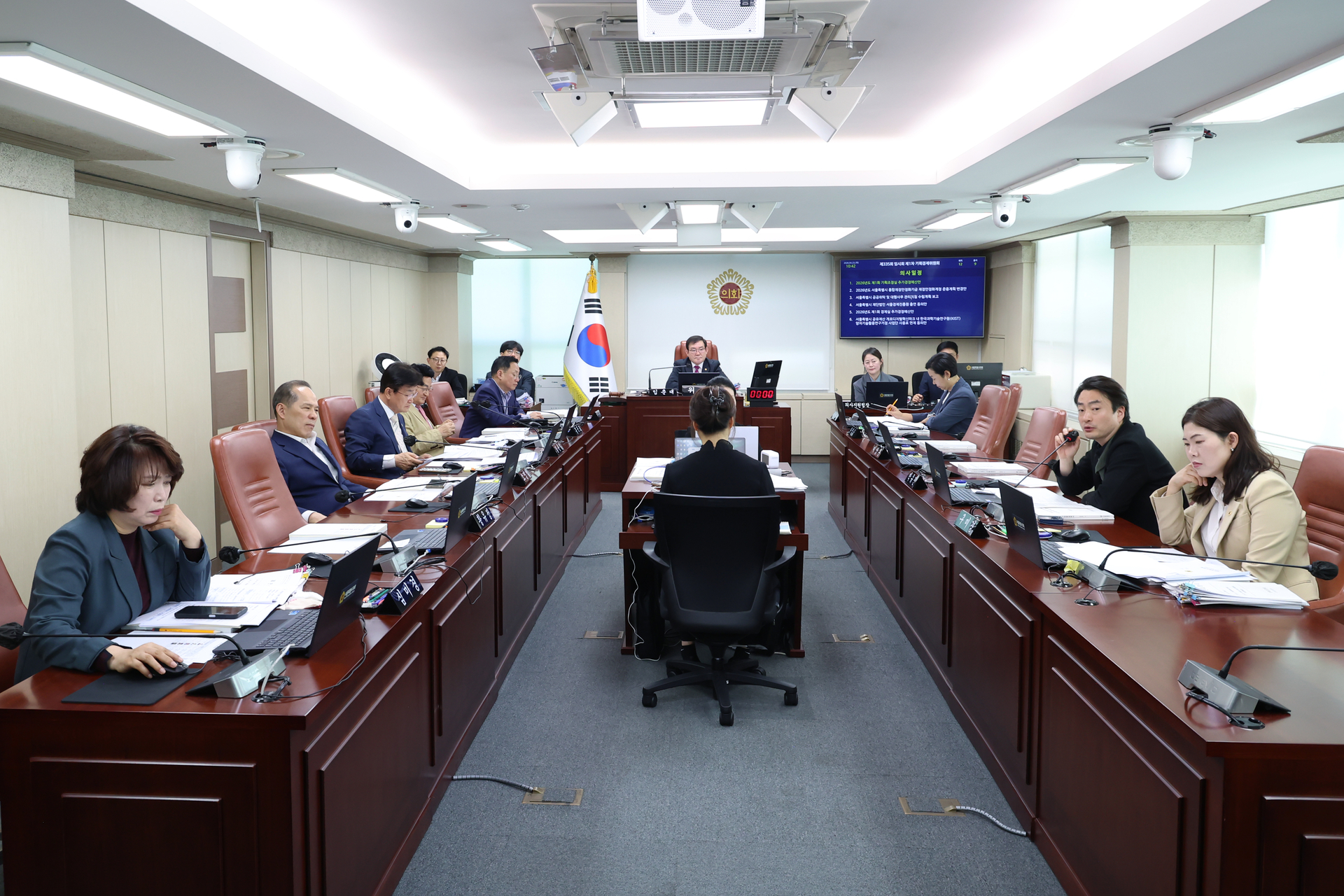 제335회 임시회 기획경제위원회 회의 이미지