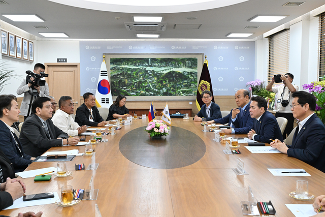 필리핀 서민도로주 하원의원 대표단 면담 본회의장 참관