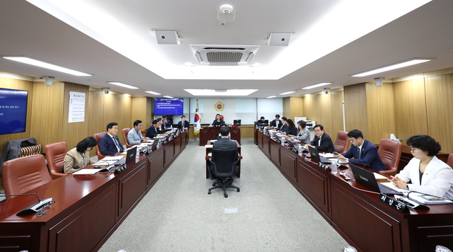 제338회 임시회 폐회중 도시안전건설위원회 회의 이미지