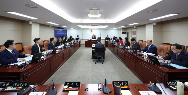 제338회 임시회 폐회중 교육위원회 회의