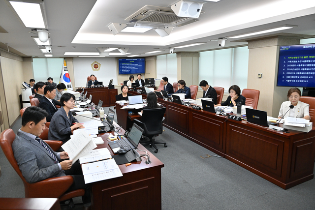 제339회 임시회 기획경제위원회 회의 이미지