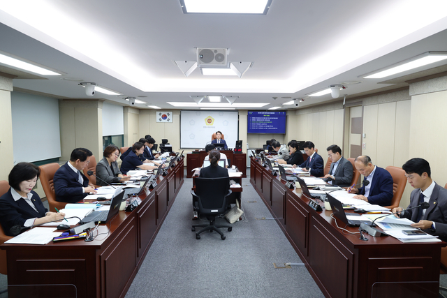 제339회 임시회 환경수자원위원회 회의 이미지