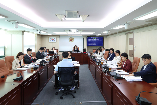 제339회 임시회 보건복지위원회 회의 이미지