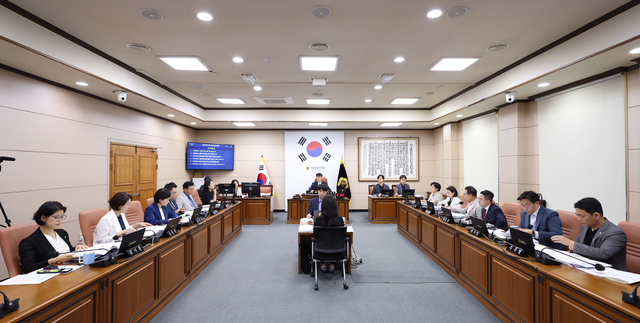 제339회 임시회 운영위원회 회의 이미지