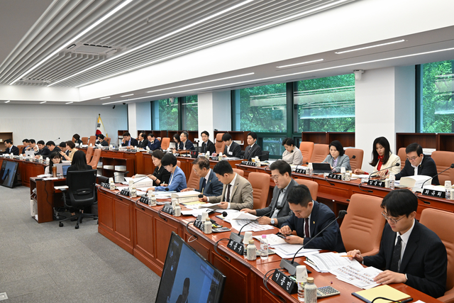 제339회 임시회 예산결산특별위원회 회의 이미지